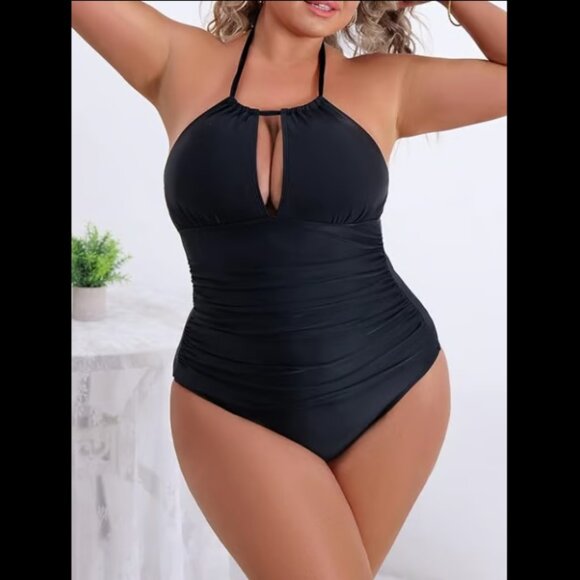 Size women's XL one piece halter swimsuit/bathing suit, - Picture 1 of 6